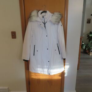 One Madison Expedition Water Resistant Fully Lined Winter Coat Size Large